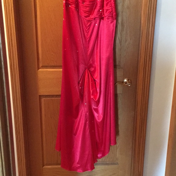 Beautiful Prom or Senior Ball Dress - Picture 7 of 8